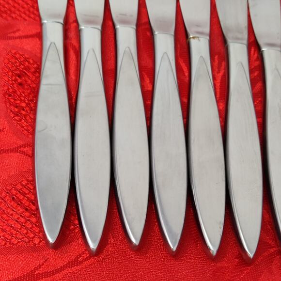 9X BK Oneida Oneidacraft Deluxe Stainless Wintersong Butter Knives - Picture 12 of 12